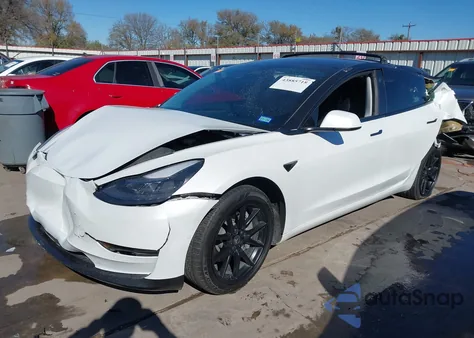 2022 Tesla Model 3 Long Range Dual Motor All-Wheel Drive z USA, uszkodzony, nr VIN 5YJ3E1EBXNF171796
